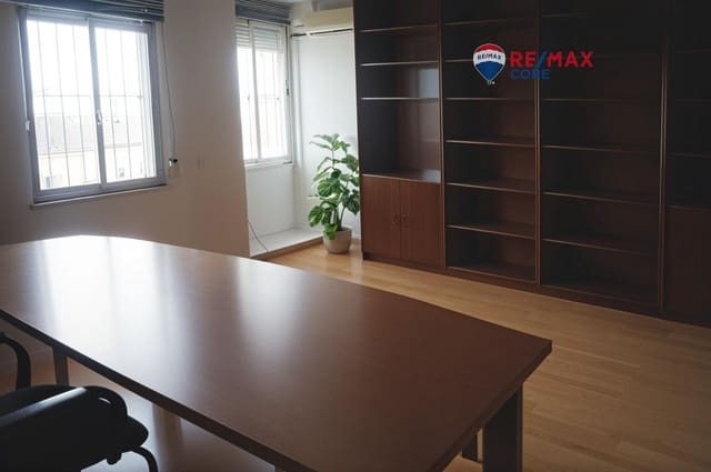 Toimisto myytävänä paikassa Casco Antiguo, Badajoz kaupunki - 43 500 € (Ref: 9452128)