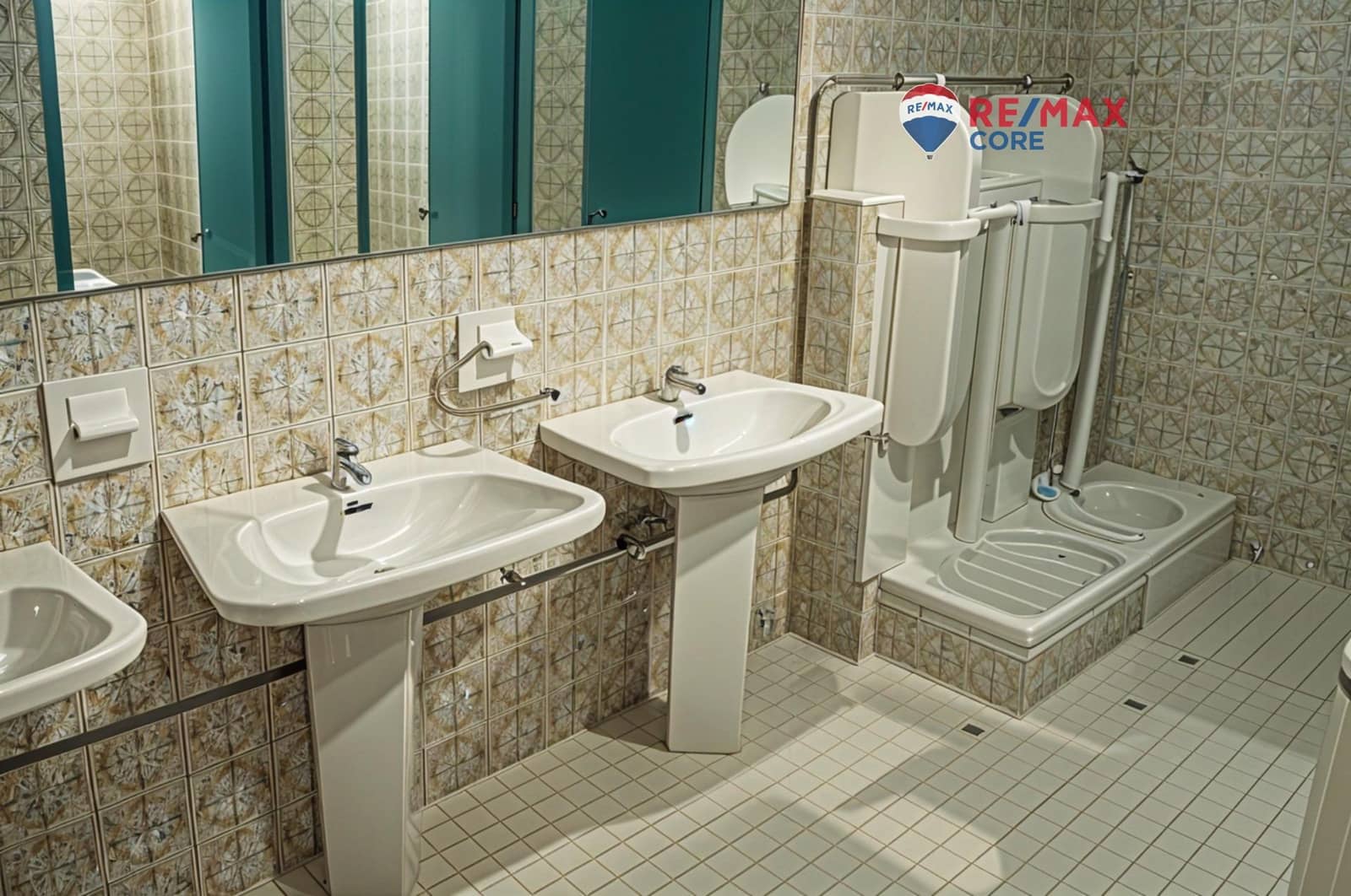 Toimisto myytävänä paikassa Badajoz kaupunki - 43 500 € (Ref: 9452128)