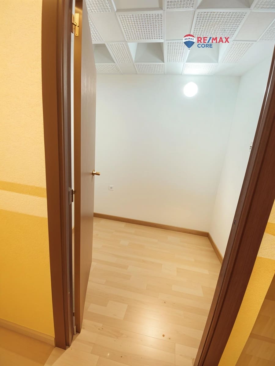 Commerciale in vendita in Caceres citta - 165.000 € (Rif: 9452783)