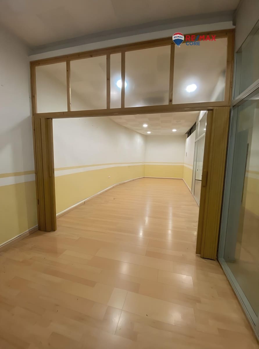 Commerciale in vendita in Caceres citta - 165.000 € (Rif: 9452783)