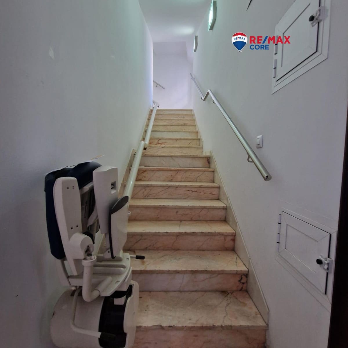 Erhverv til salg i Olivenza - € 178.000 (Ref: 9456268)