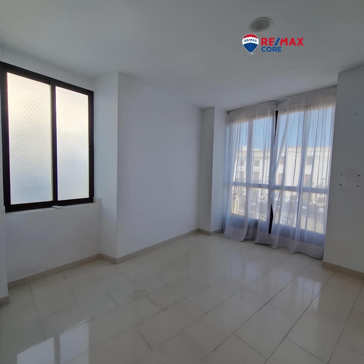 Erhverv til salg i Olivenza - € 178.000 (Ref: 9456268)