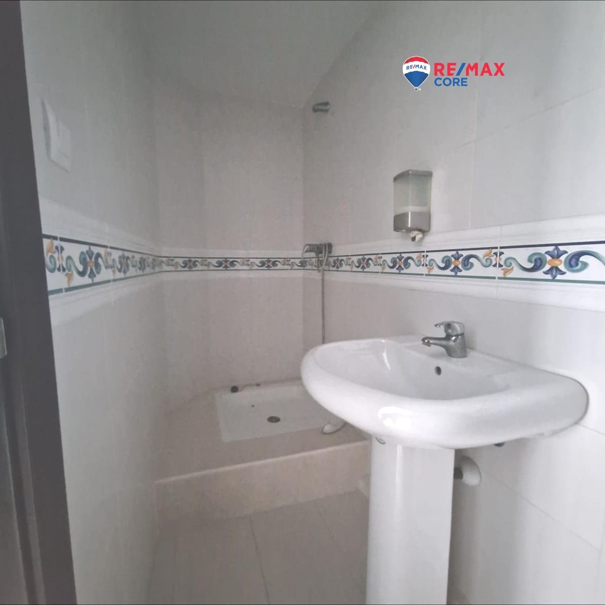 Erhverv til salg i Olivenza - € 178.000 (Ref: 9456268)