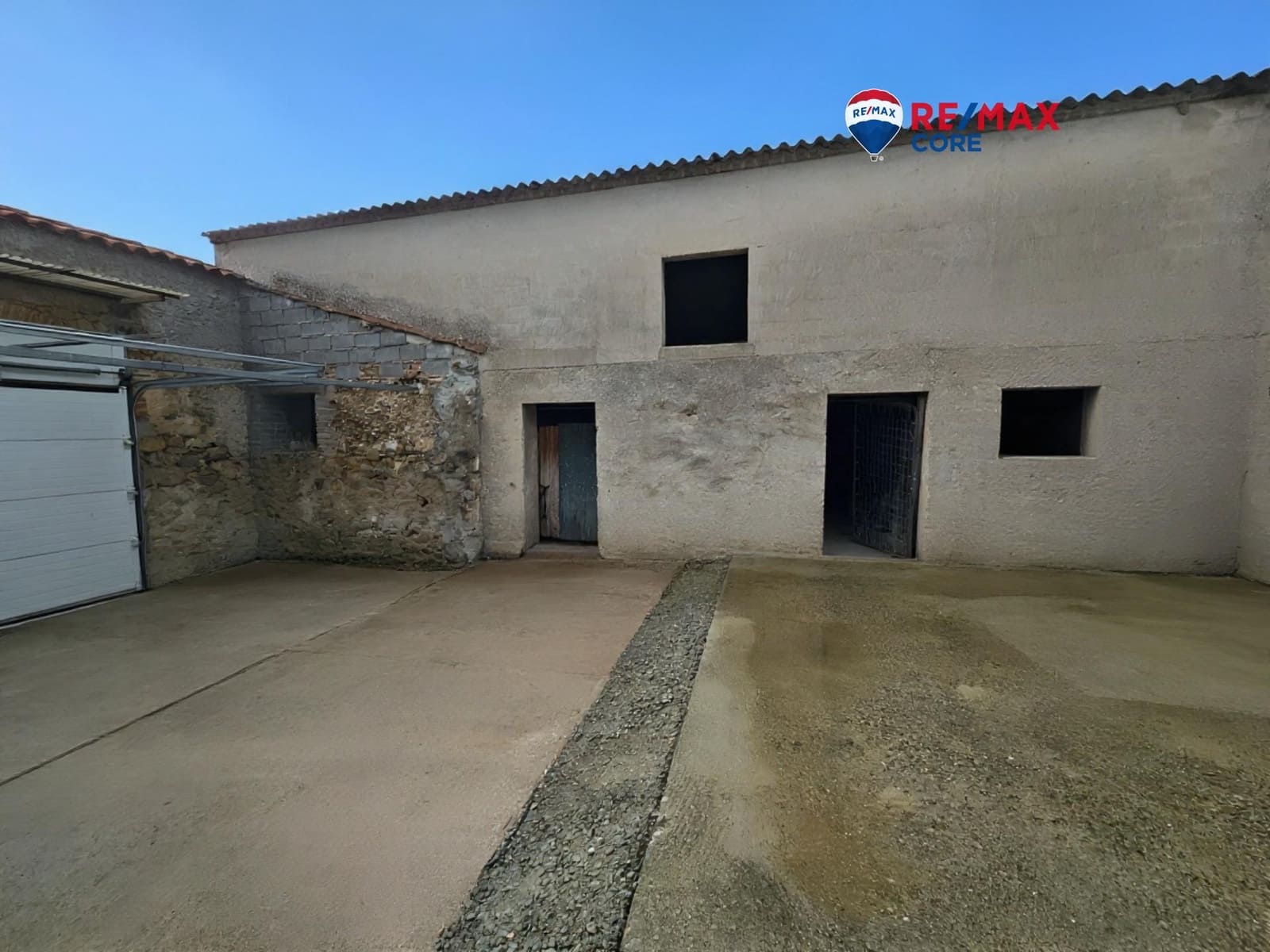 5 quarto Casa em Banda para venda em Almoharin - 98 000 € (Ref: 9456270)