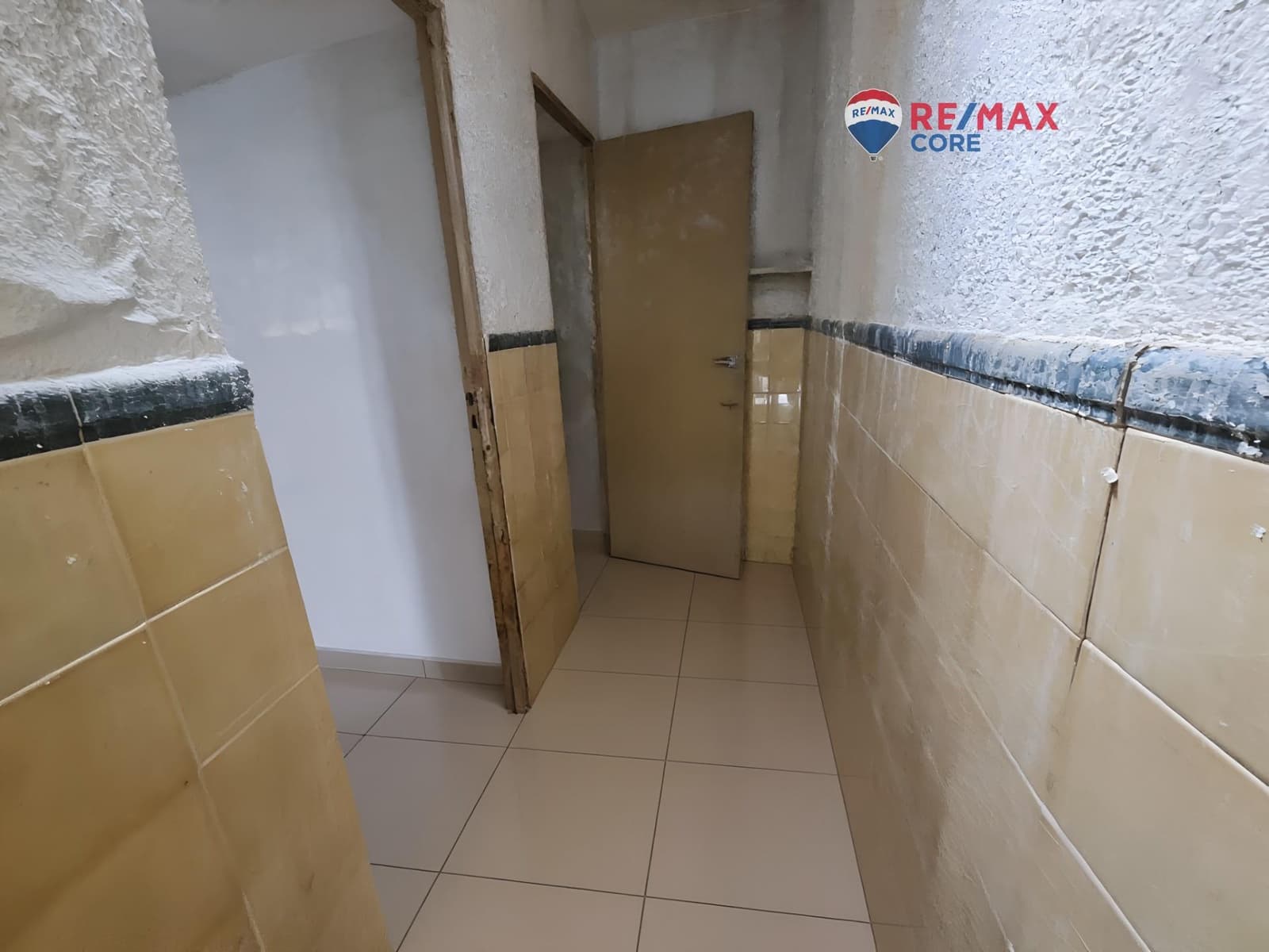 Casa de 3 habitaciones en Cáceres ciudad en venta - 32.000 € (Ref: 9468628)