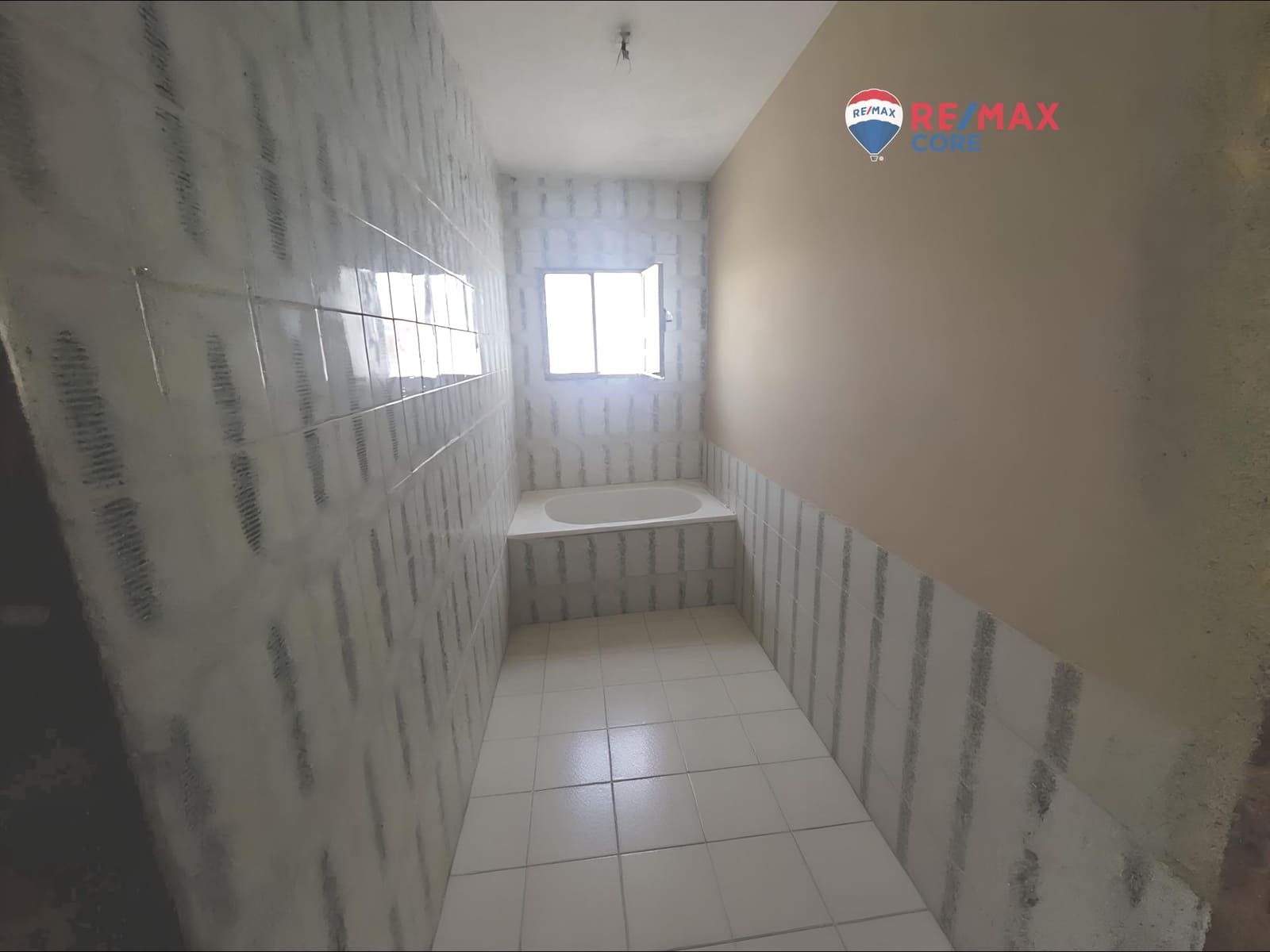 Casa de 3 habitaciones en Cáceres ciudad en venta - 32.000 € (Ref: 9468628)