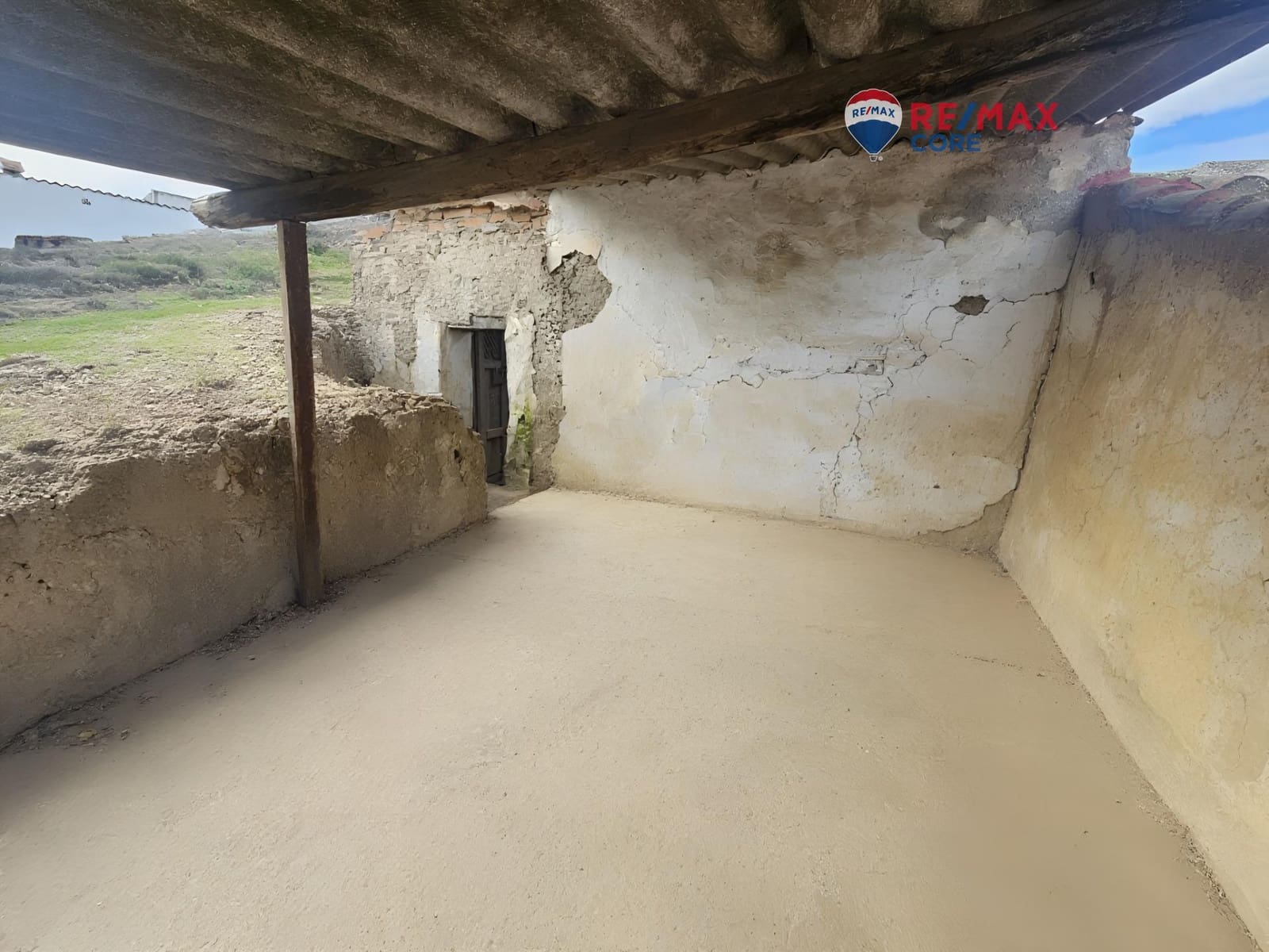 Casa de 3 habitaciones en Cáceres ciudad en venta - 32.000 € (Ref: 9468628)