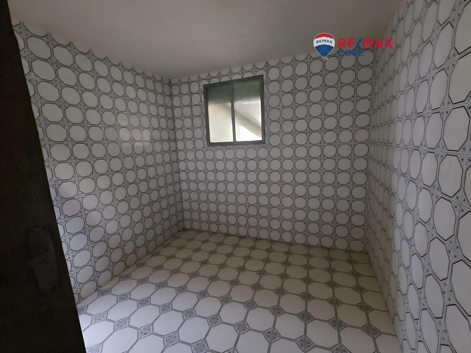 Casa de 3 habitaciones en Cáceres ciudad en venta - 32.000 € (Ref: 9468628)