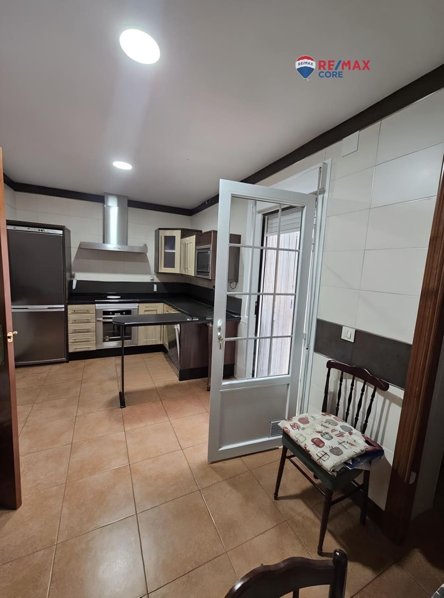 3 slaapkamer Huis te koop in Almoharin - € 180.000 (Ref: 9474200)