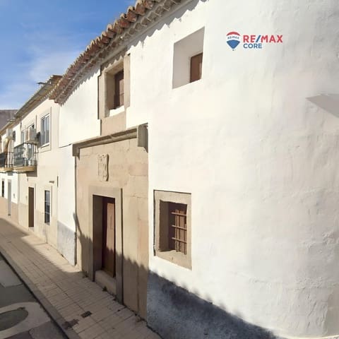 4 bedroom Townhouse for sale in Malpartida de Cáceres - € 89,900 (Ref: 9474201)