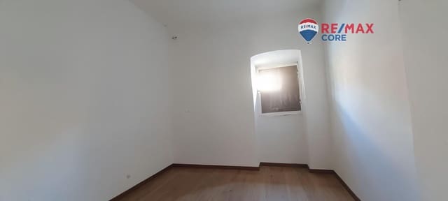 4 bedroom Townhouse for sale in Malpartida de Cáceres - € 89,900 (Ref: 9474201)