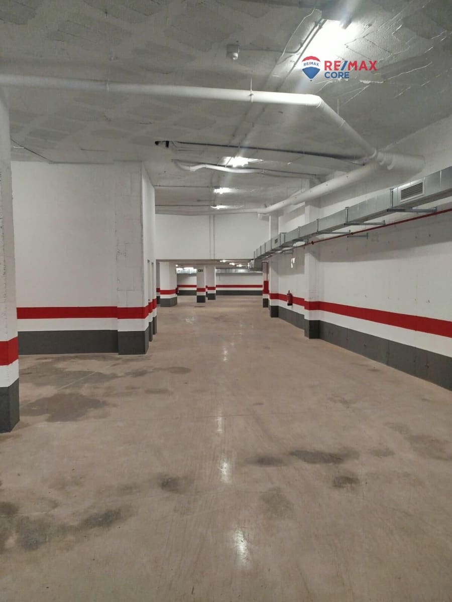 Garage for sale in Badajoz city - € 295,000 (Ref: 9494623)