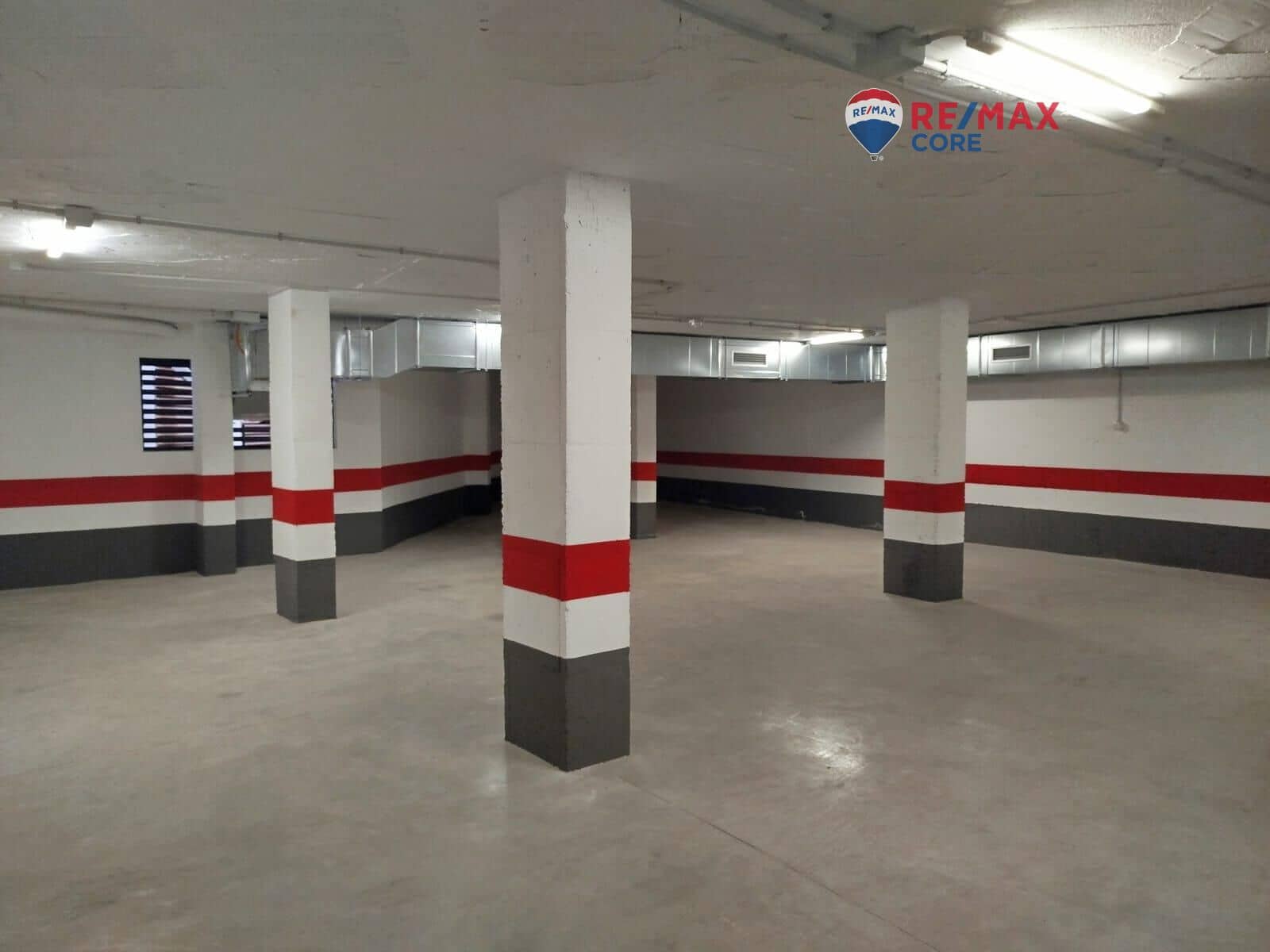 Garage for sale in Badajoz city - € 295,000 (Ref: 9494623)