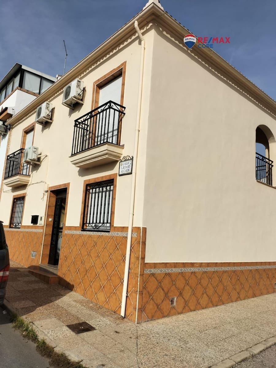 4 soveværelse Byhus til salg i Guarroman med garage - € 115.000 (Ref: 9494624)