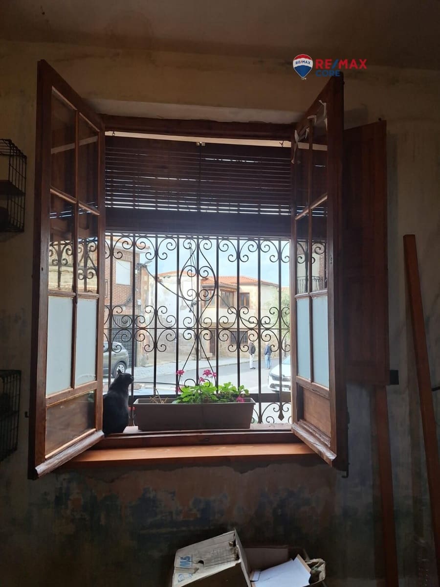 4 slaapkamer Huis te koop in Herreruela de Oropesa - € 115.000 (Ref: 9513415)