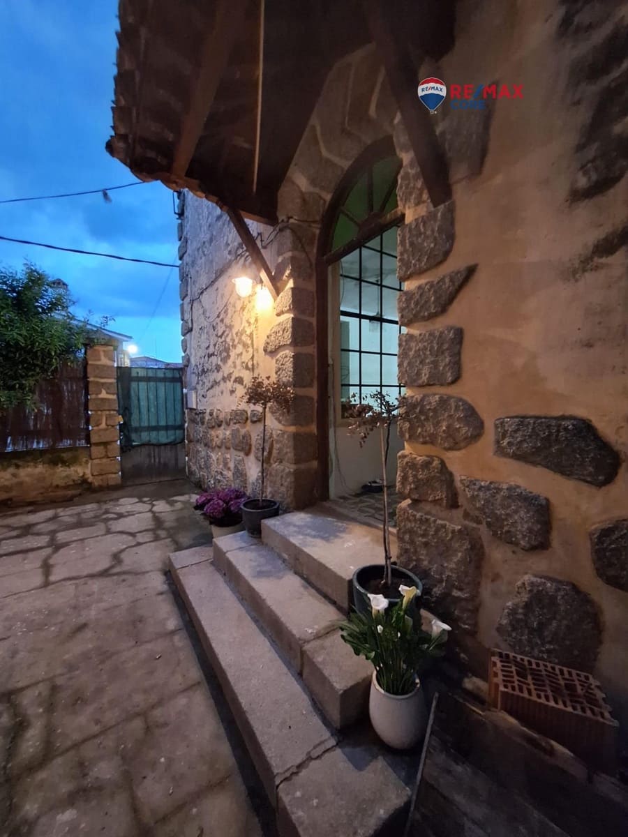 4 slaapkamer Huis te koop in Herreruela de Oropesa - € 115.000 (Ref: 9513415)