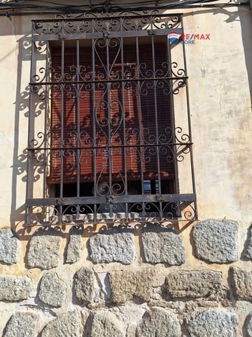 4 slaapkamer Huis te koop in Herreruela de Oropesa - € 115.000 (Ref: 9513415)