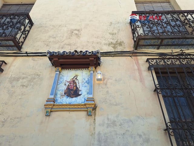 4 slaapkamer Huis te koop in Herreruela de Oropesa - € 115.000 (Ref: 9513415)