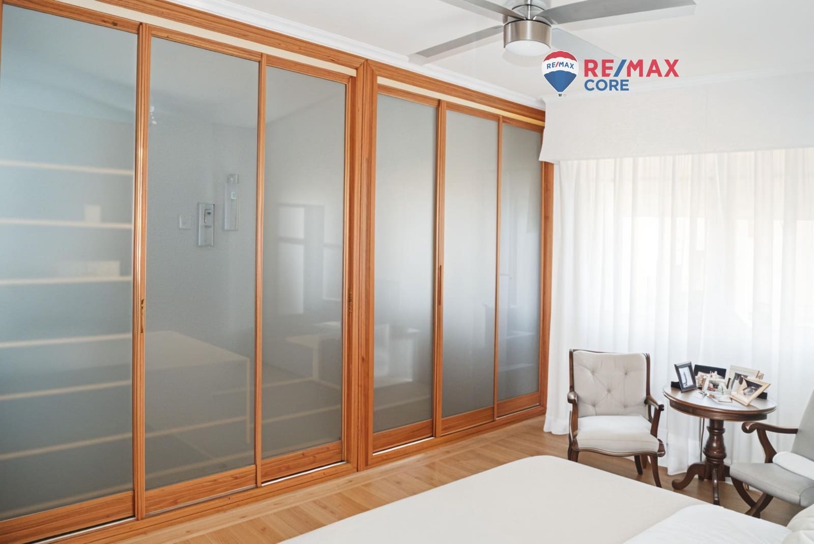 Chalet de 6 habitaciones en Sierra de Fuentes en venta con piscina garaje - 370.000 € (Ref: 9520846)