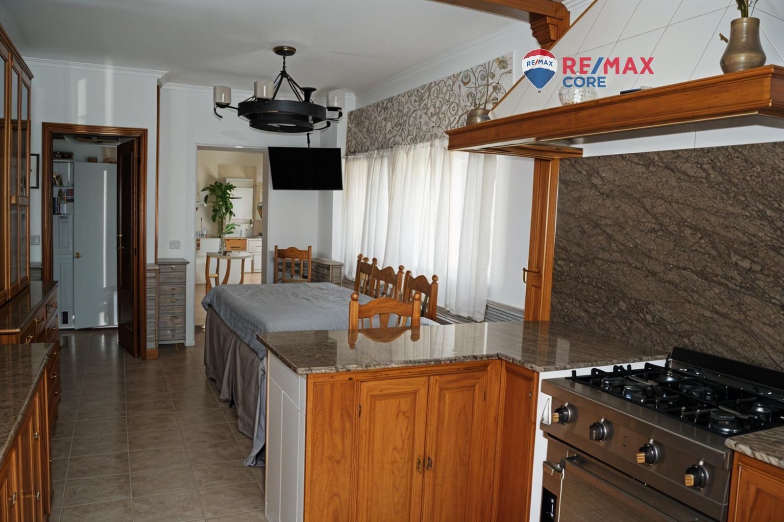 Chalet de 6 habitaciones en Sierra de Fuentes en venta con piscina garaje - 370.000 € (Ref: 9520846)