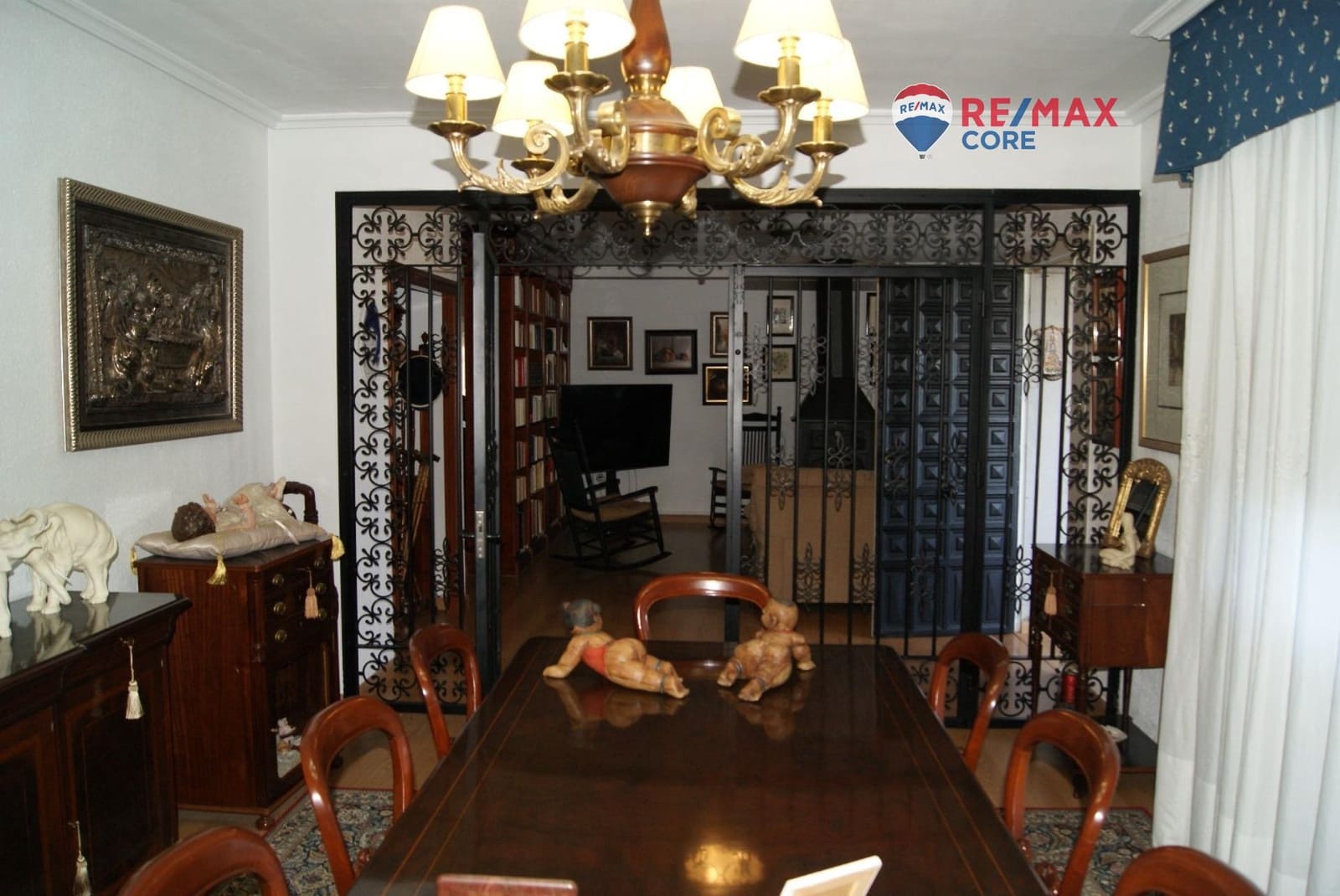 Chalet de 6 habitaciones en Sierra de Fuentes en venta con piscina garaje - 370.000 € (Ref: 9520846)