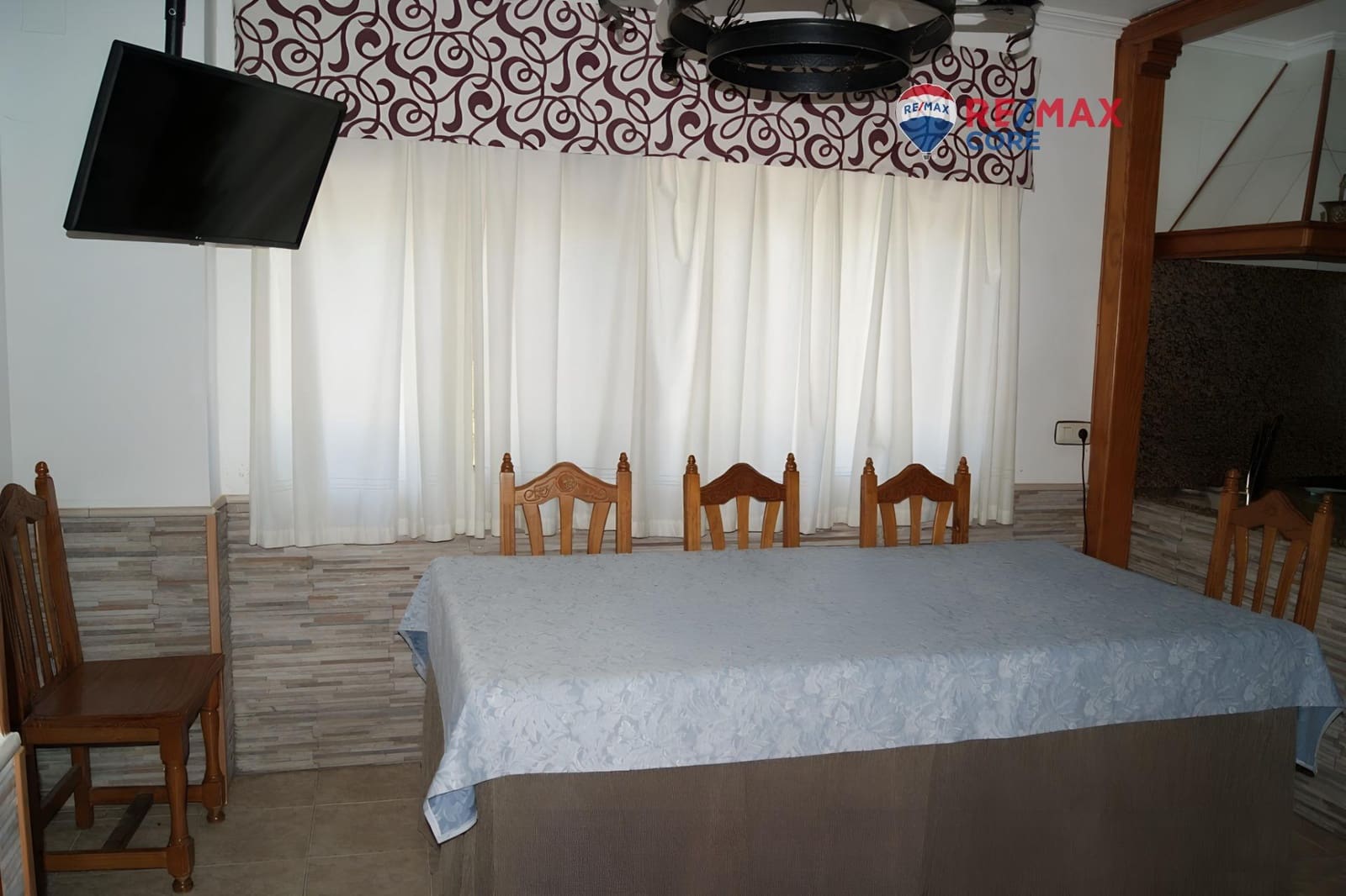 Chalet de 6 habitaciones en Sierra de Fuentes en venta con piscina garaje - 370.000 € (Ref: 9520846)