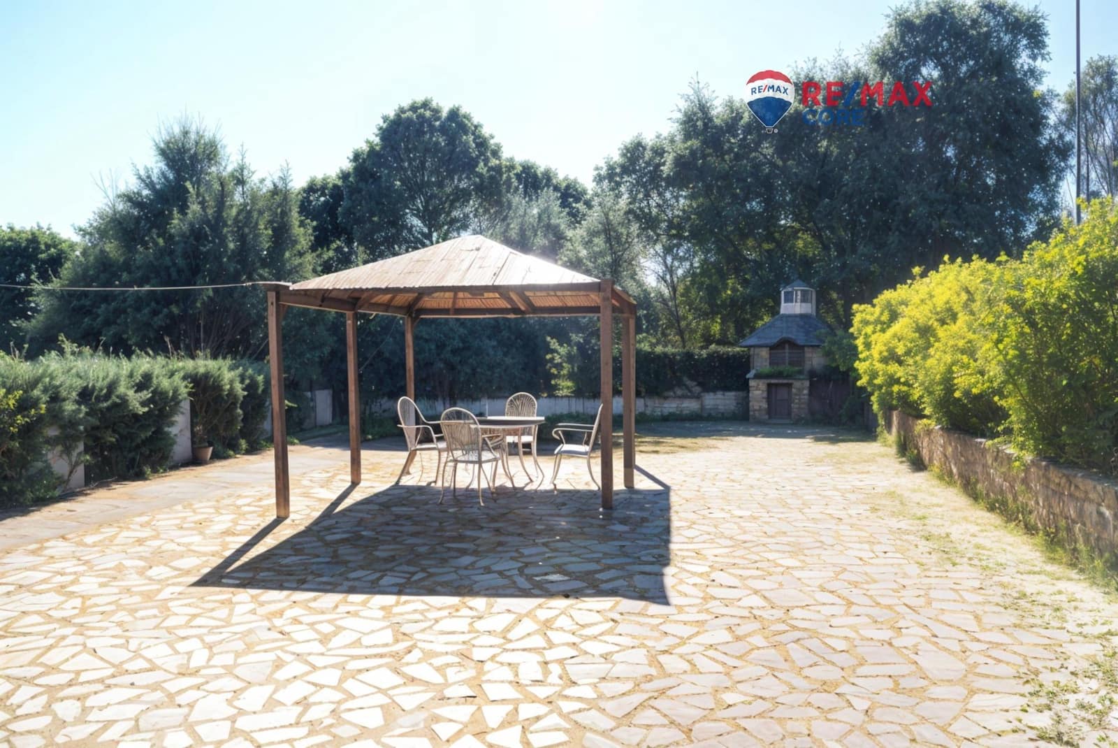 Chalet de 6 habitaciones en Sierra de Fuentes en venta con piscina garaje - 370.000 € (Ref: 9520846)