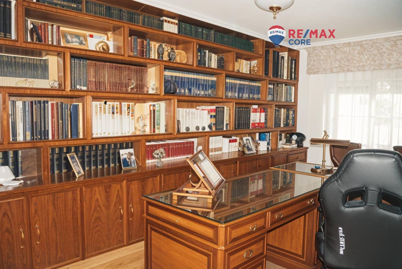 Chalet de 6 habitaciones en Sierra de Fuentes en venta con piscina garaje - 370.000 € (Ref: 9520846)