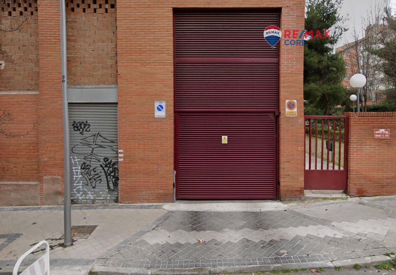 Garage for sale in Madrid city - € 20,000 (Ref: 9541098)