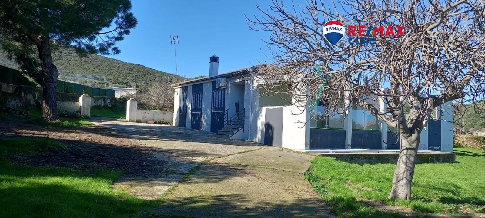 2 sovrum Villa till salu i Sierra de Fuentes - 230 000 € (Ref: 9541099)
