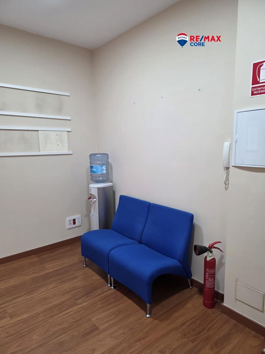 2 soveværelse Kontor til salg i Badajoz by - € 99.000 (Ref: 9543617)