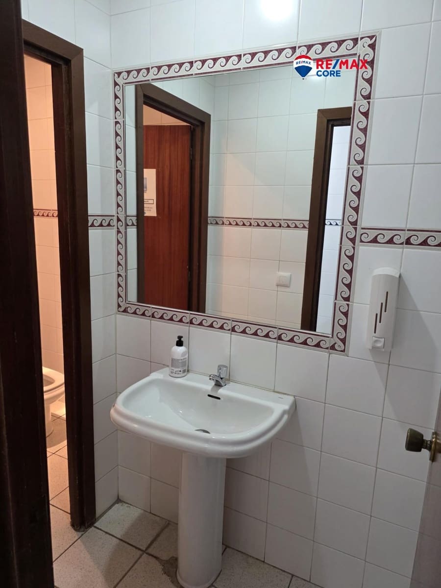 2 soveværelse Kontor til salg i Badajoz by - € 99.000 (Ref: 9543617)