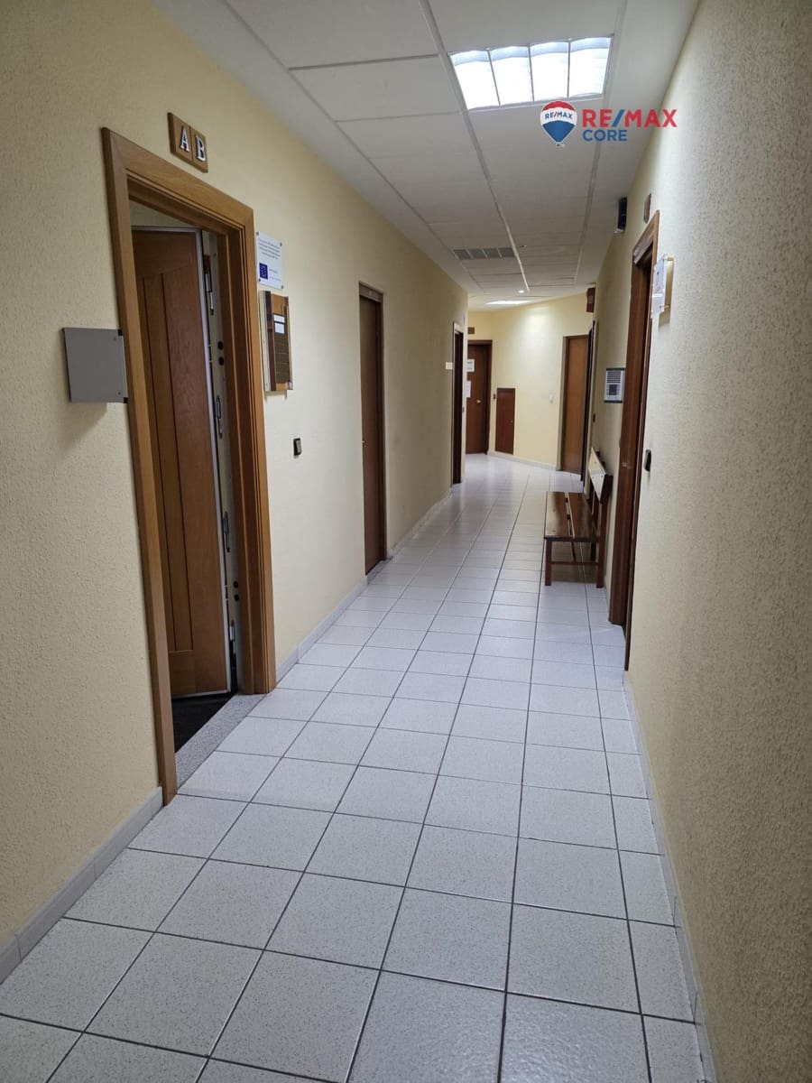 2 makuuhuone Toimisto myytävänä paikassa Badajoz kaupunki - 95 000 € (Ref: 9543617)