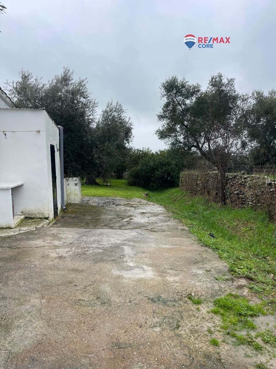 3 soveværelse Finca/Landehus til salg i Jerez de los Caballeros med swimmingpool garage - € 204.750 (Ref: 9543618)