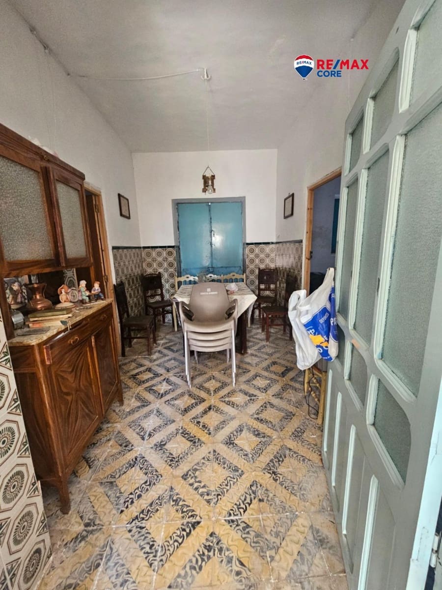 7 slaapkamer Huis te koop in Villamesias - € 109.000 (Ref: 9555840)