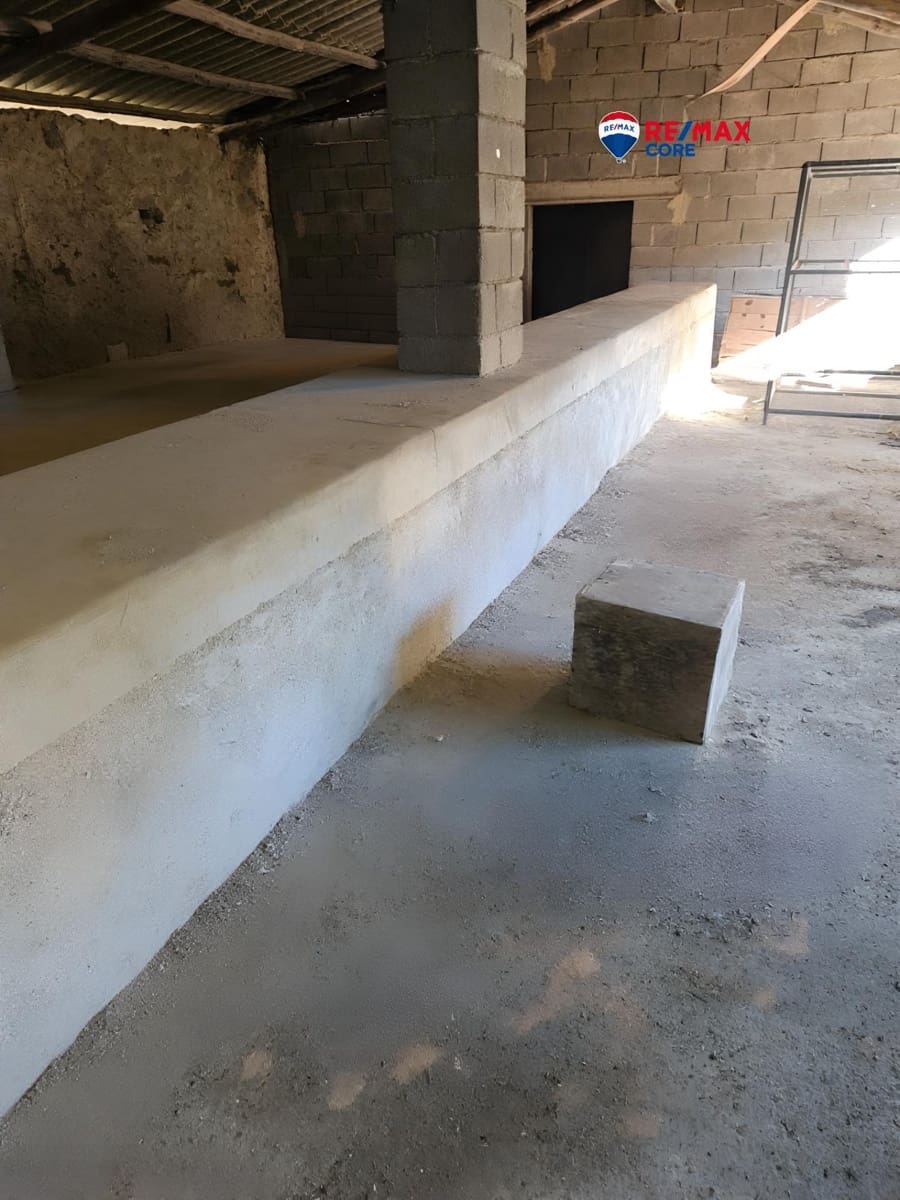 7 slaapkamer Huis te koop in Villamesias - € 109.000 (Ref: 9555840)