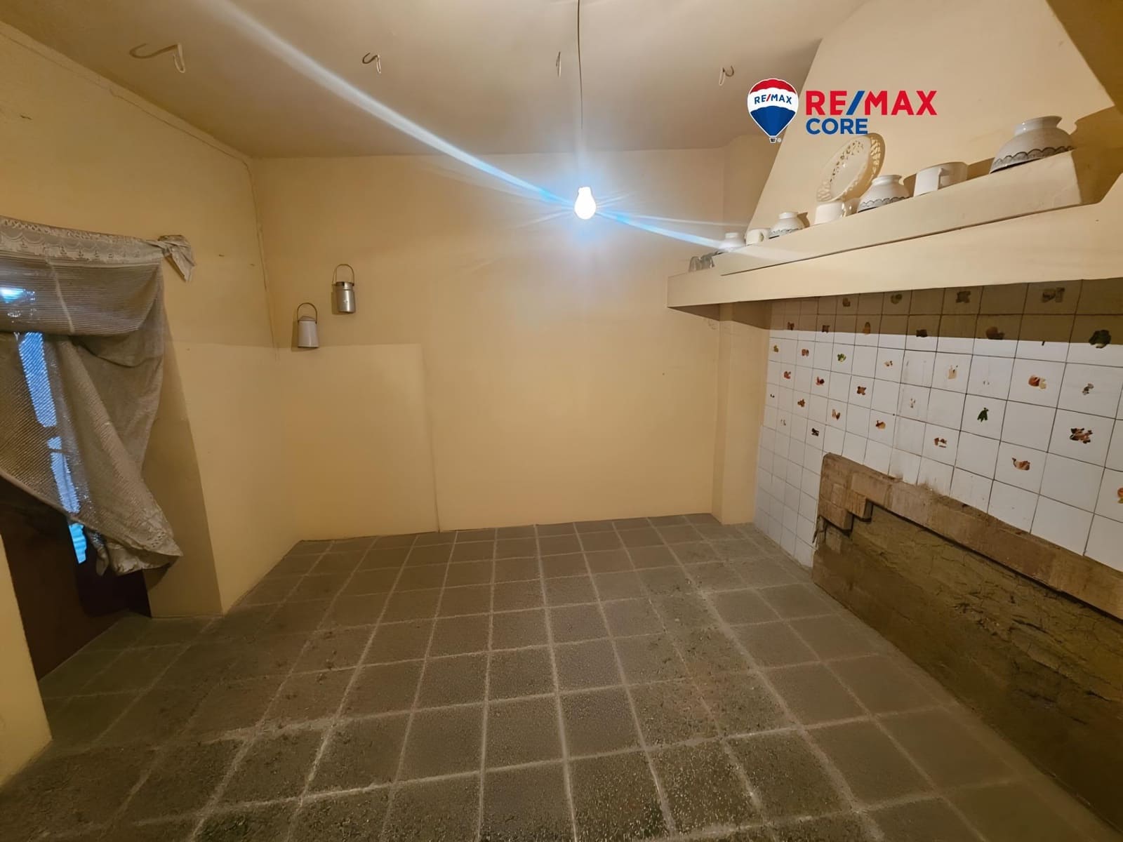 7 slaapkamer Huis te koop in Villamesias - € 109.000 (Ref: 9555840)