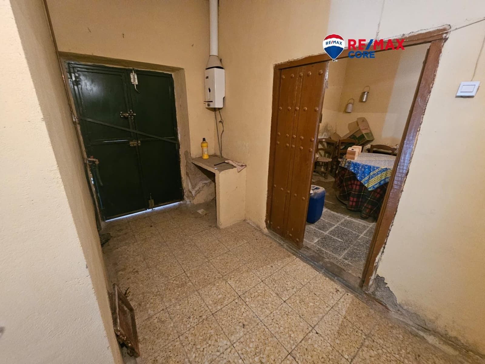 7 slaapkamer Huis te koop in Villamesias - € 109.000 (Ref: 9555840)