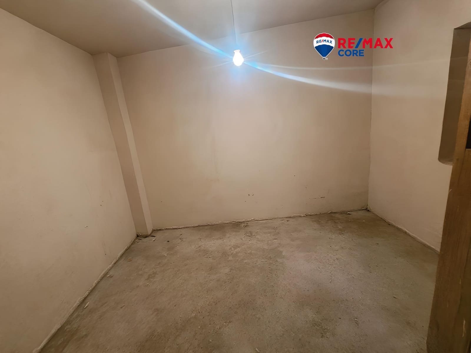 7 slaapkamer Huis te koop in Villamesias - € 99.000 (Ref: 9555840)