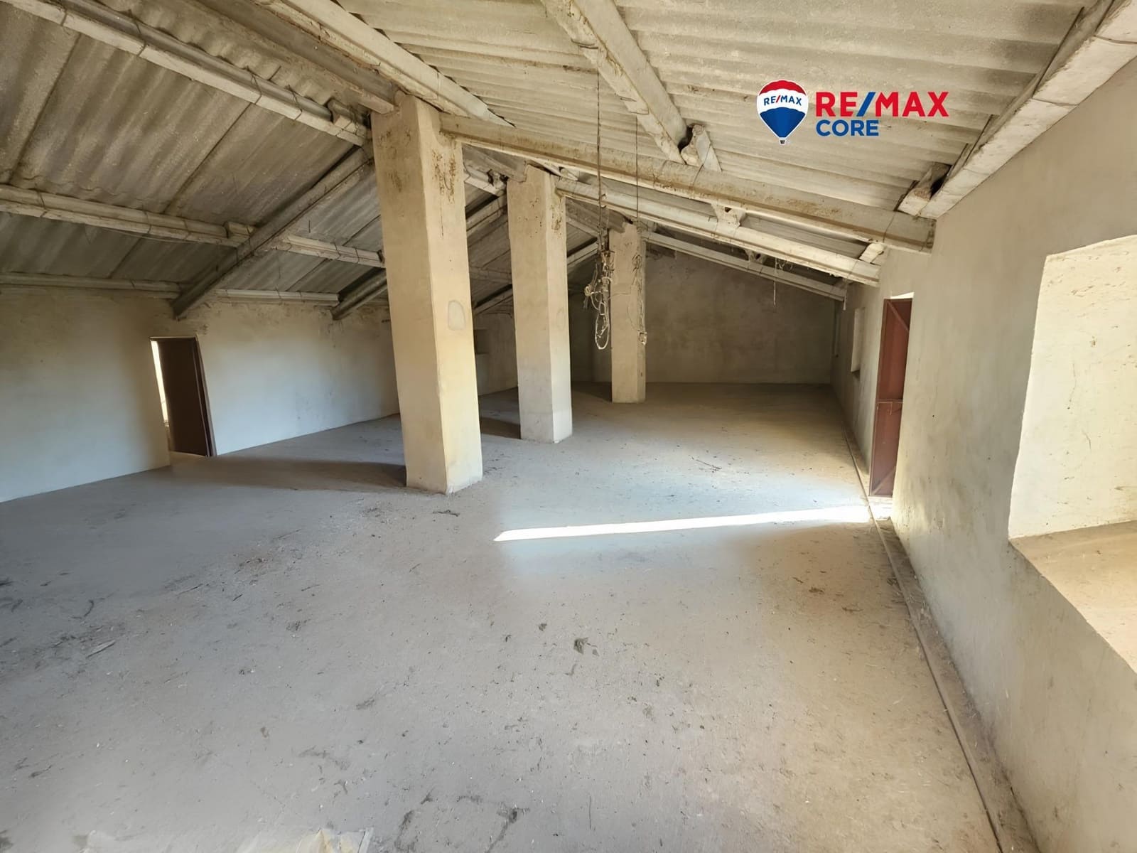 7 slaapkamer Huis te koop in Villamesias - € 99.000 (Ref: 9555840)