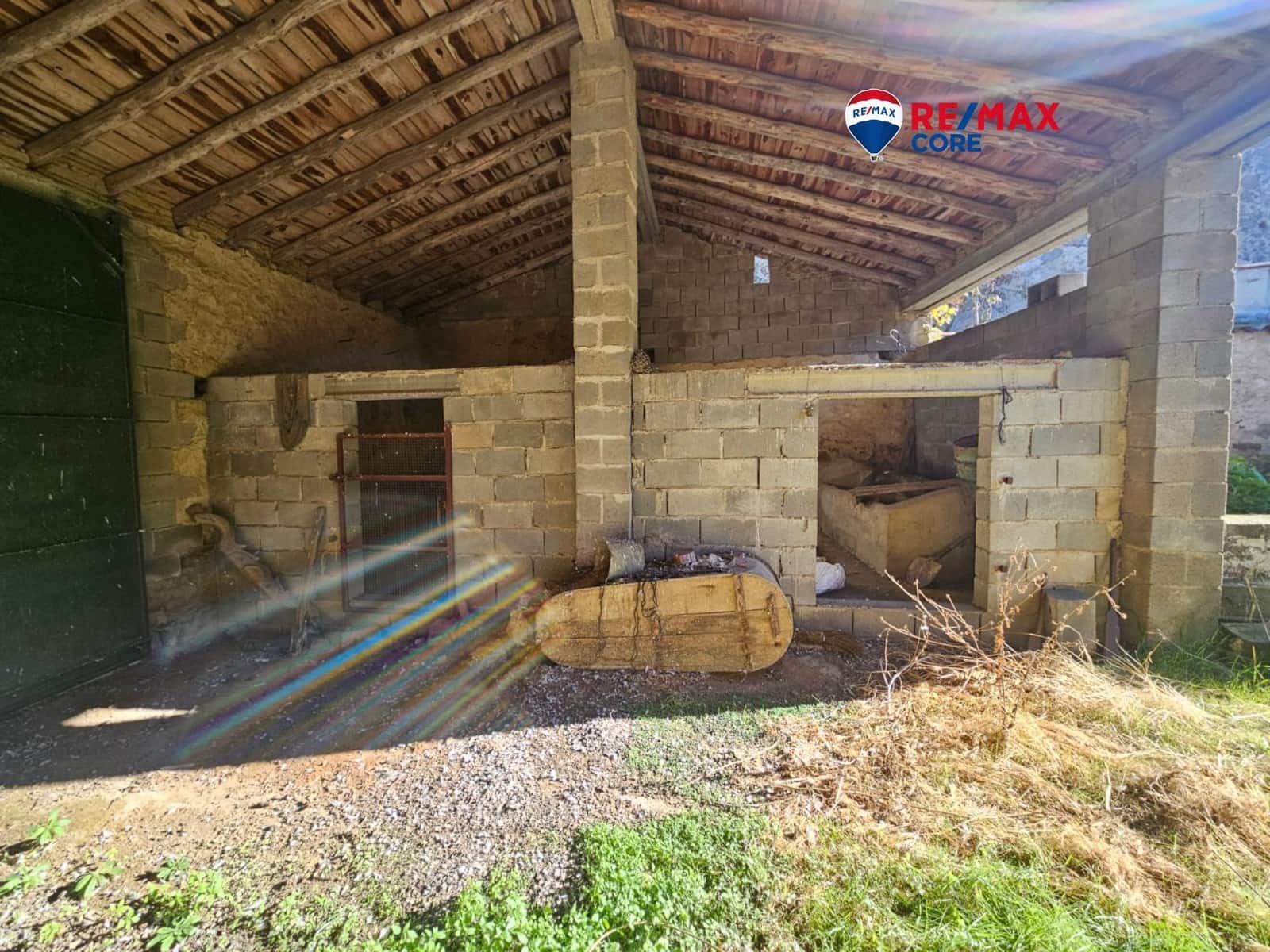 7 slaapkamer Huis te koop in Villamesias - € 99.000 (Ref: 9555840)