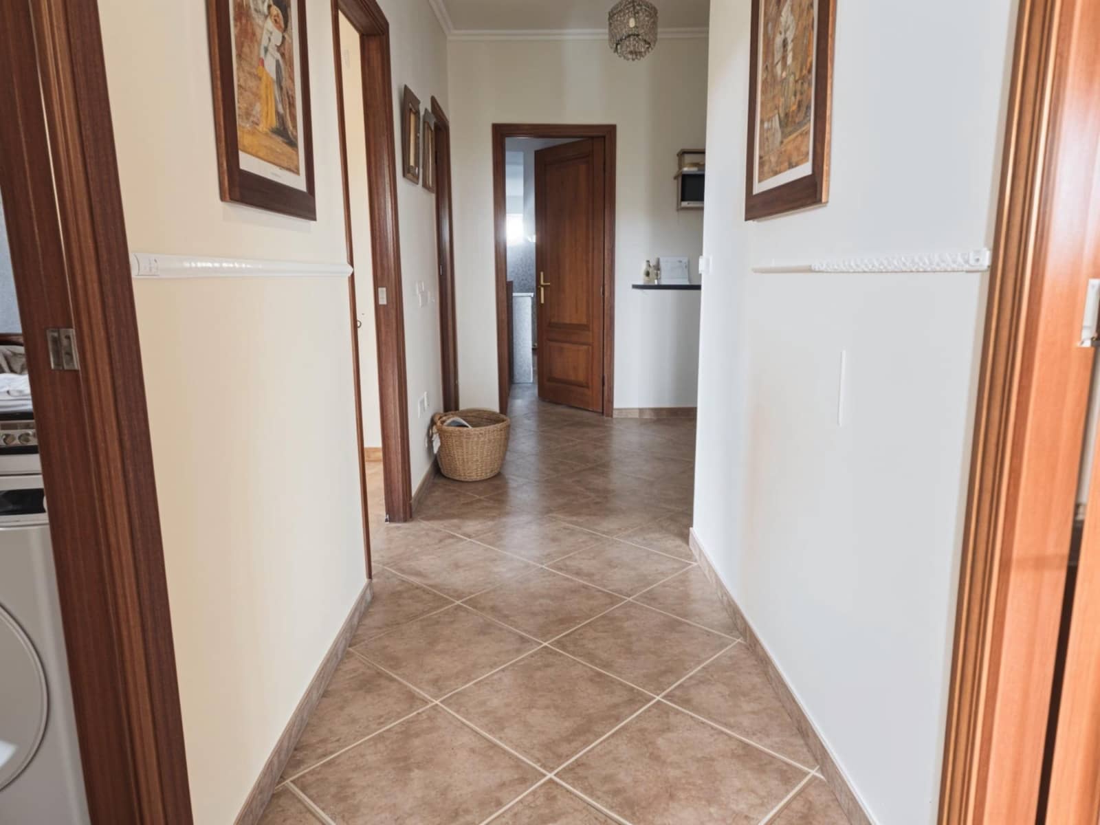 5 slaapkamer Villa te koop in Badajoz stad met garage - € 315.000 (Ref: 9565249)