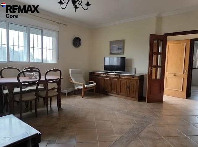 Chalet de 5 habitaciones en Dehesilla de Calamón - Campomanes, Badajoz ciudad en venta con garaje - 315.000 € (Ref: 9565249)