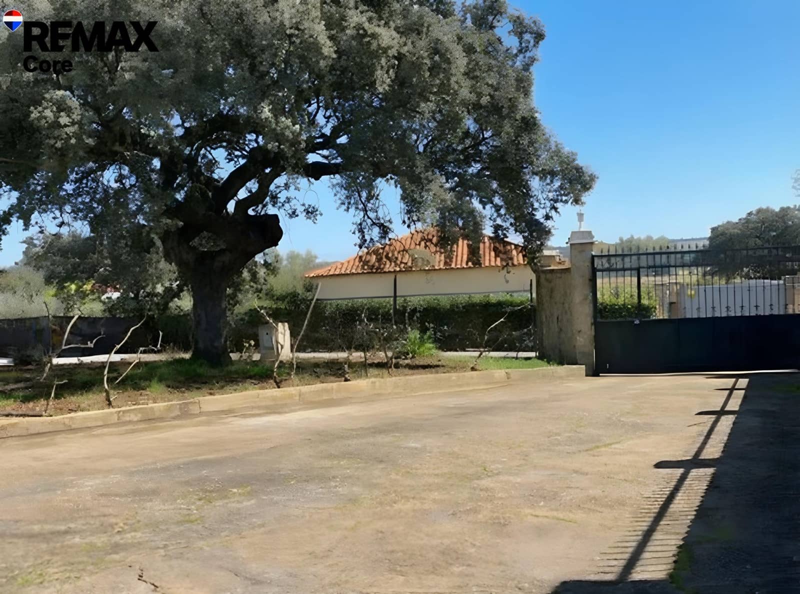 5 Zimmer Villa zu verkaufen in Badajoz Stadt mit Garage - 314.000 € (Ref: 9565249)