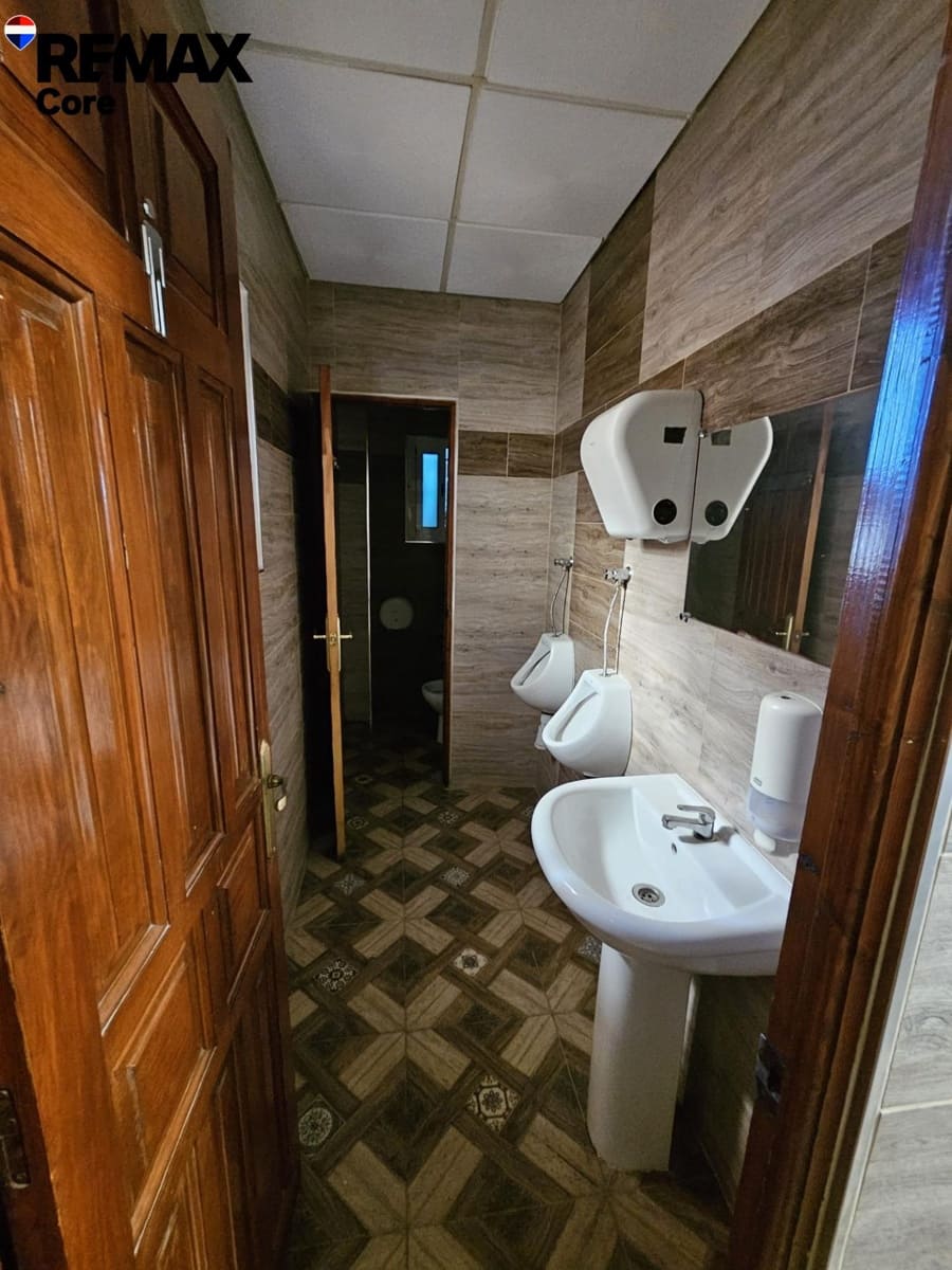 4 Zimmer Firma/Unternehmen zu verkaufen in Almoharin mit Garage - 380.000 € (Ref: 9576707)