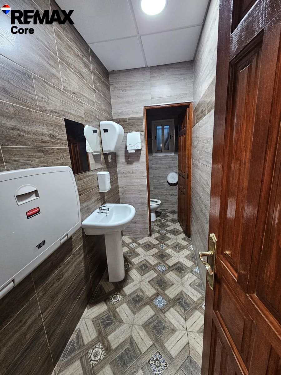 4 Zimmer Firma/Unternehmen zu verkaufen in Almoharin mit Garage - 380.000 € (Ref: 9576707)