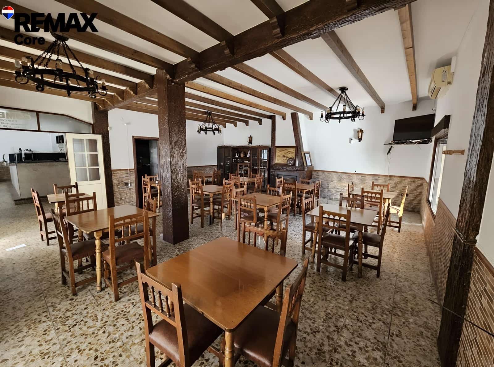 4 Zimmer Firma/Unternehmen zu verkaufen in Almoharin mit Garage - 380.000 € (Ref: 9576707)