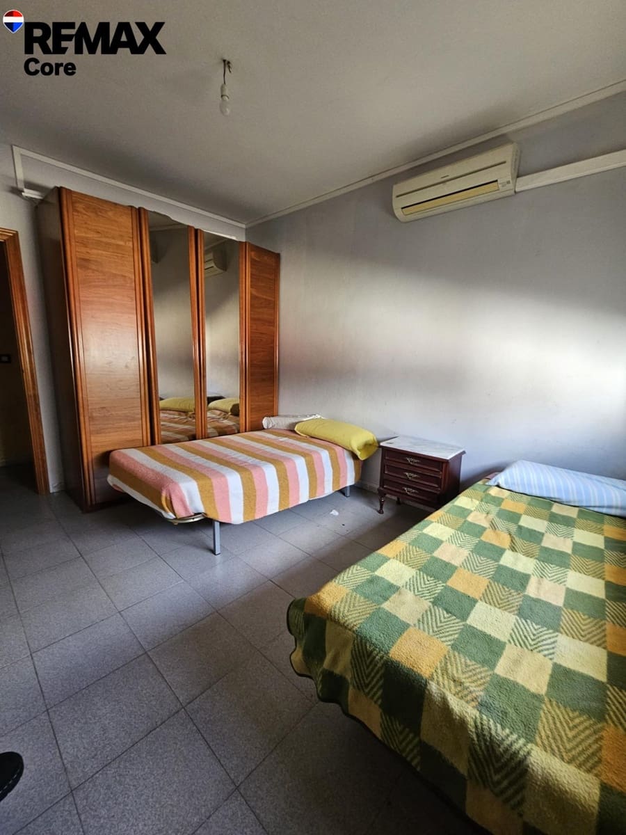 4 sovrum Företag till salu i Almoharin med garage - 380 000 € (Ref: 9576707)