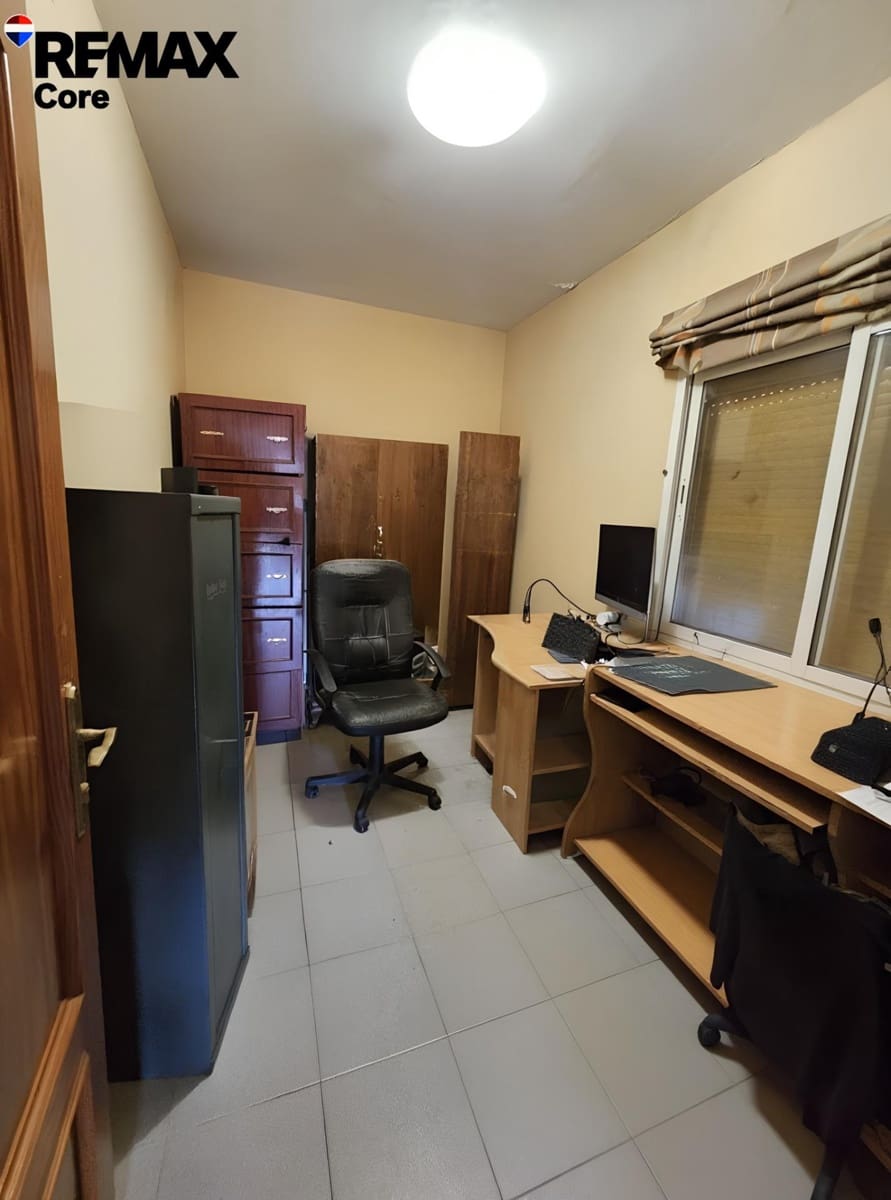 4 sovrum Företag till salu i Almoharin med garage - 380 000 € (Ref: 9576707)