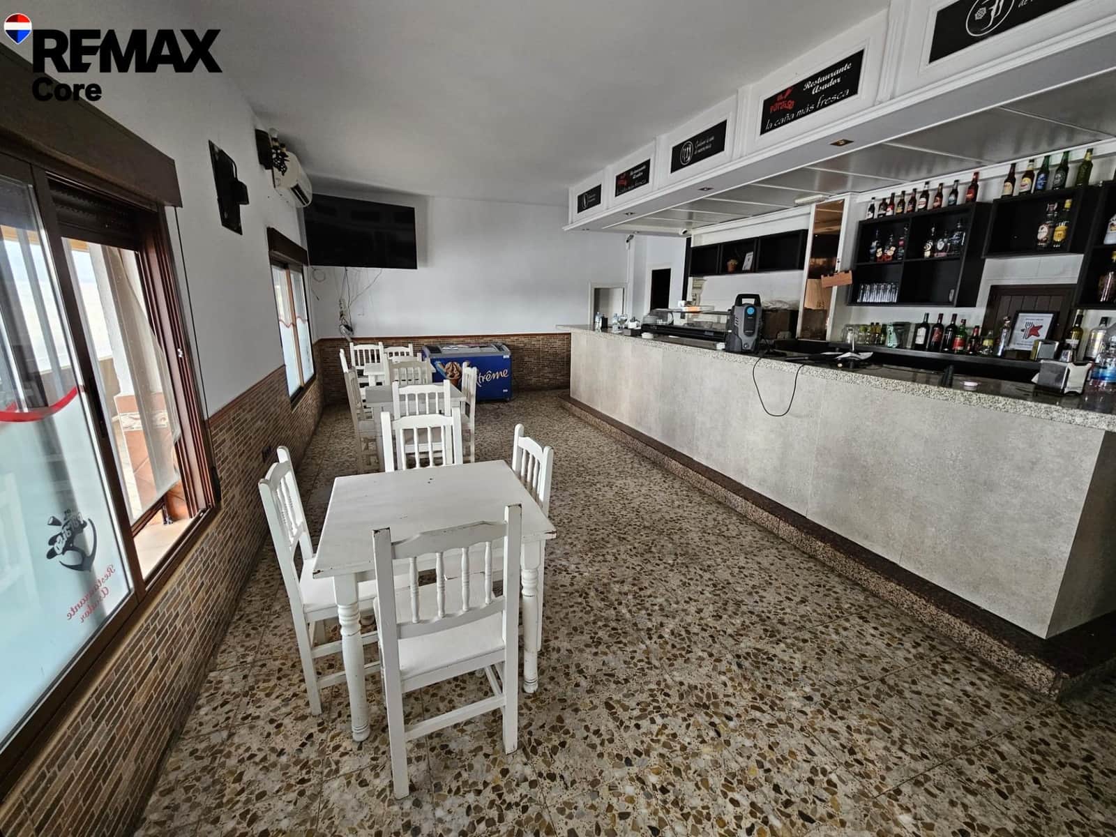 4 sovrum Företag till salu i Almoharin med garage - 380 000 € (Ref: 9576707)